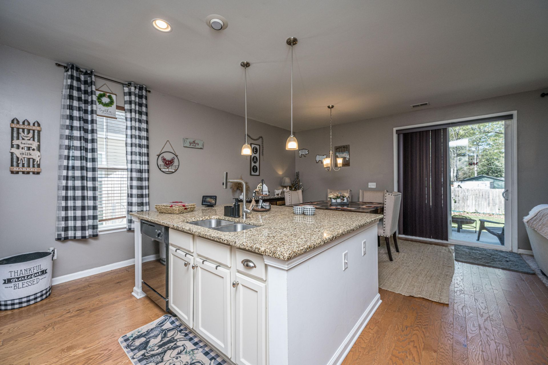 195 Hickory Ridge Way Photo 8