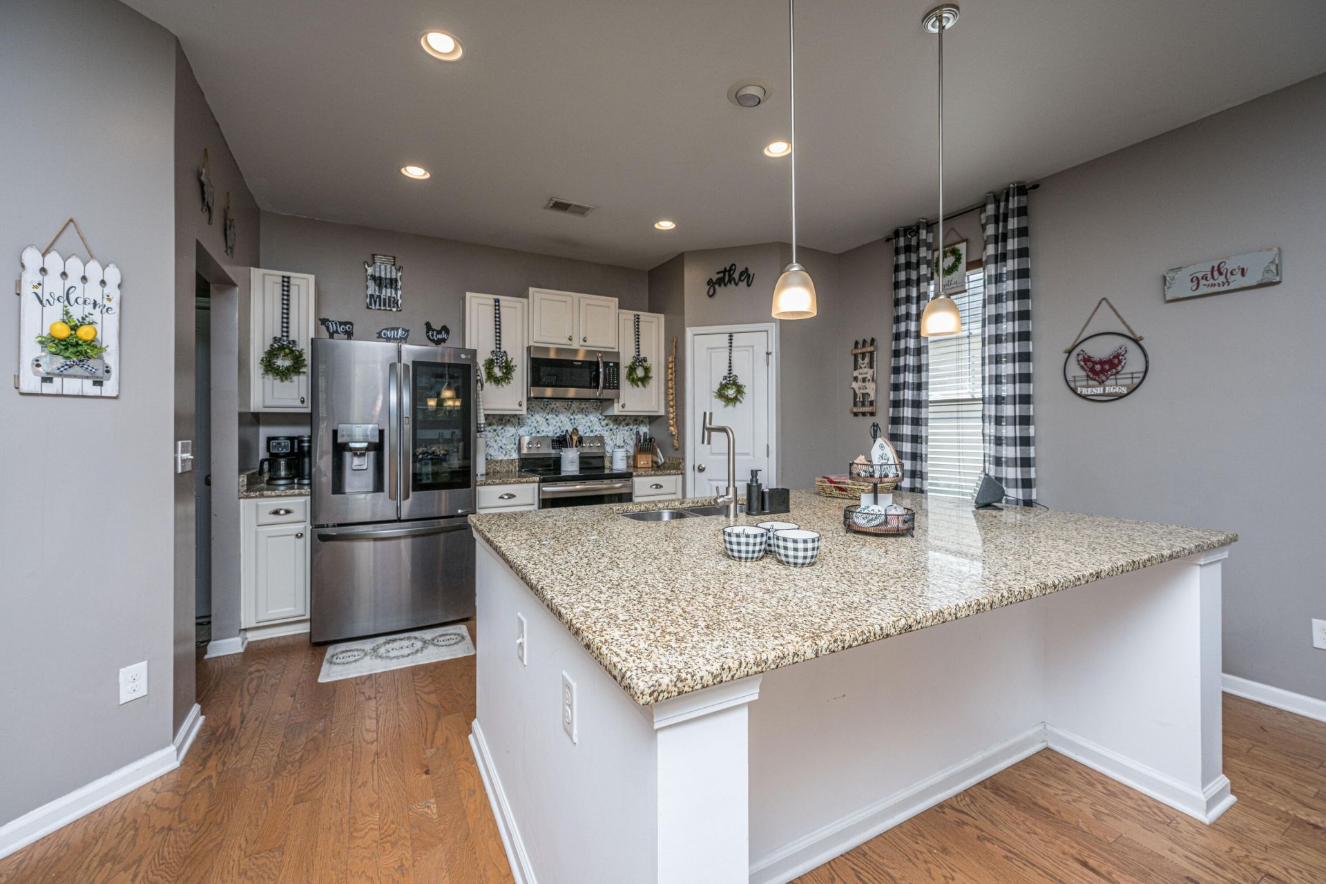 195 Hickory Ridge Way Photo 9