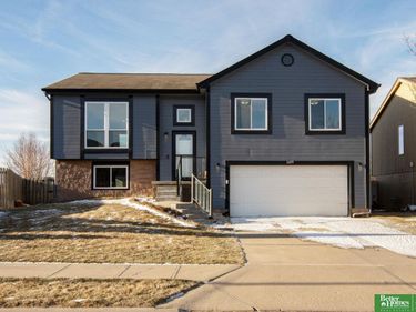 16859 Fowler Avenue, Omaha, NE 68116