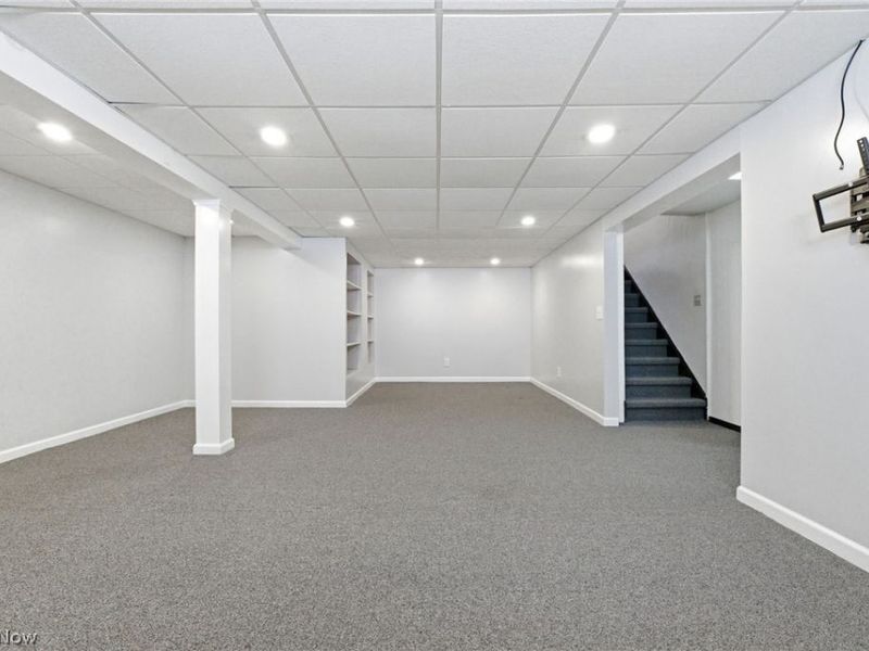 1216 E Miner Road, Mayfield Heights, OH 44124 Photo 15