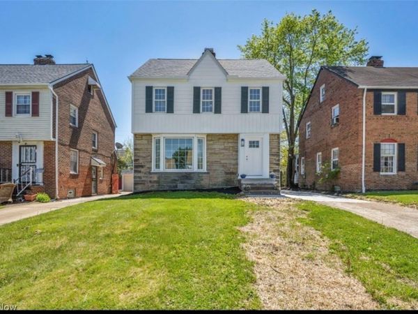 3630 Raymont Boulevard, University Heights, OH 44118