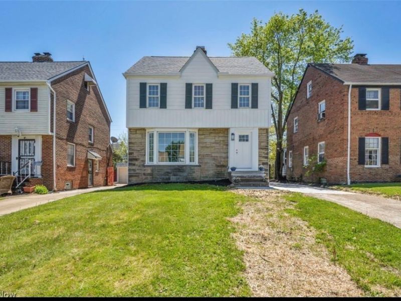 3630 Raymont Boulevard, University Heights, OH 44118 Photo 1