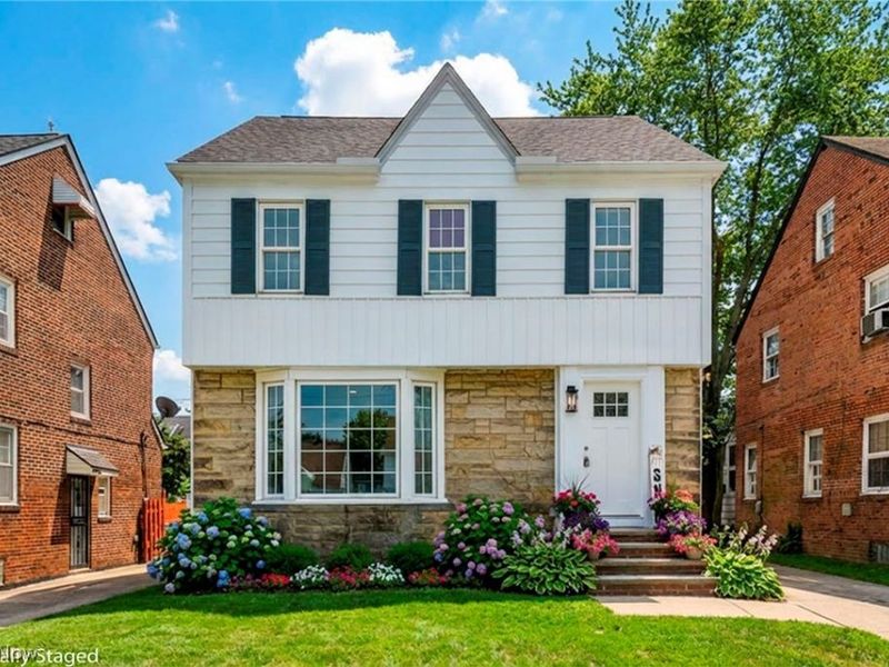 3630 Raymont Boulevard, University Heights, OH 44118 Photo 2