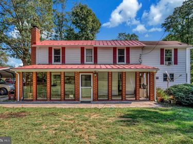31934 INDIANTOWN ROAD , LOCUST GROVE, VA 22508