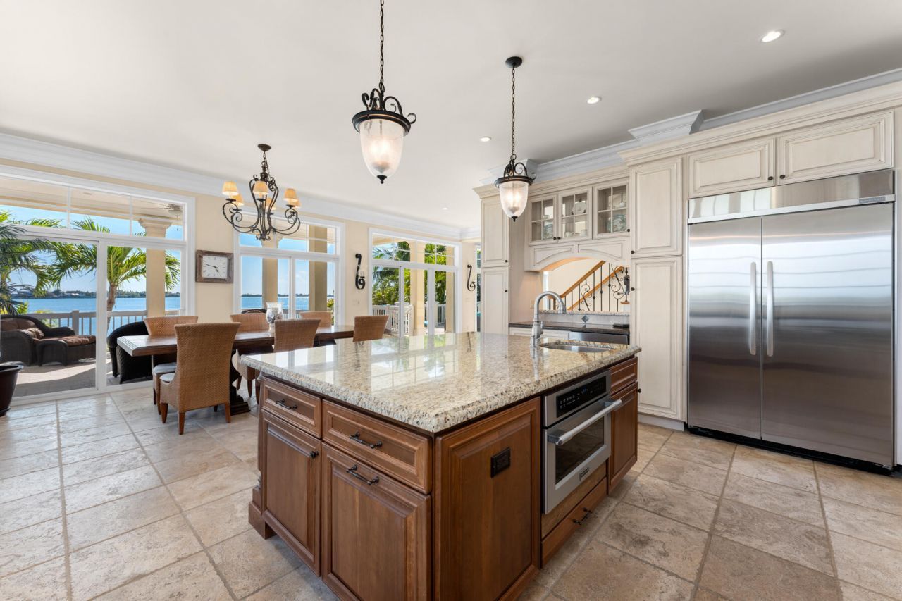 24 Cannon Royal Drive, Shark Key, FL 33040 Photo