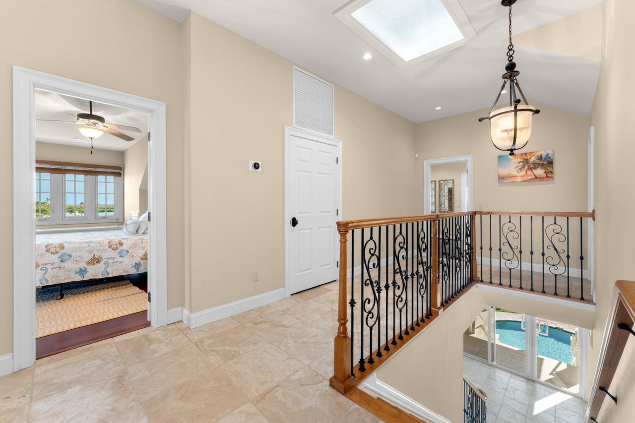 24 Cannon Royal Drive, Shark Key, FL 33040 Photo