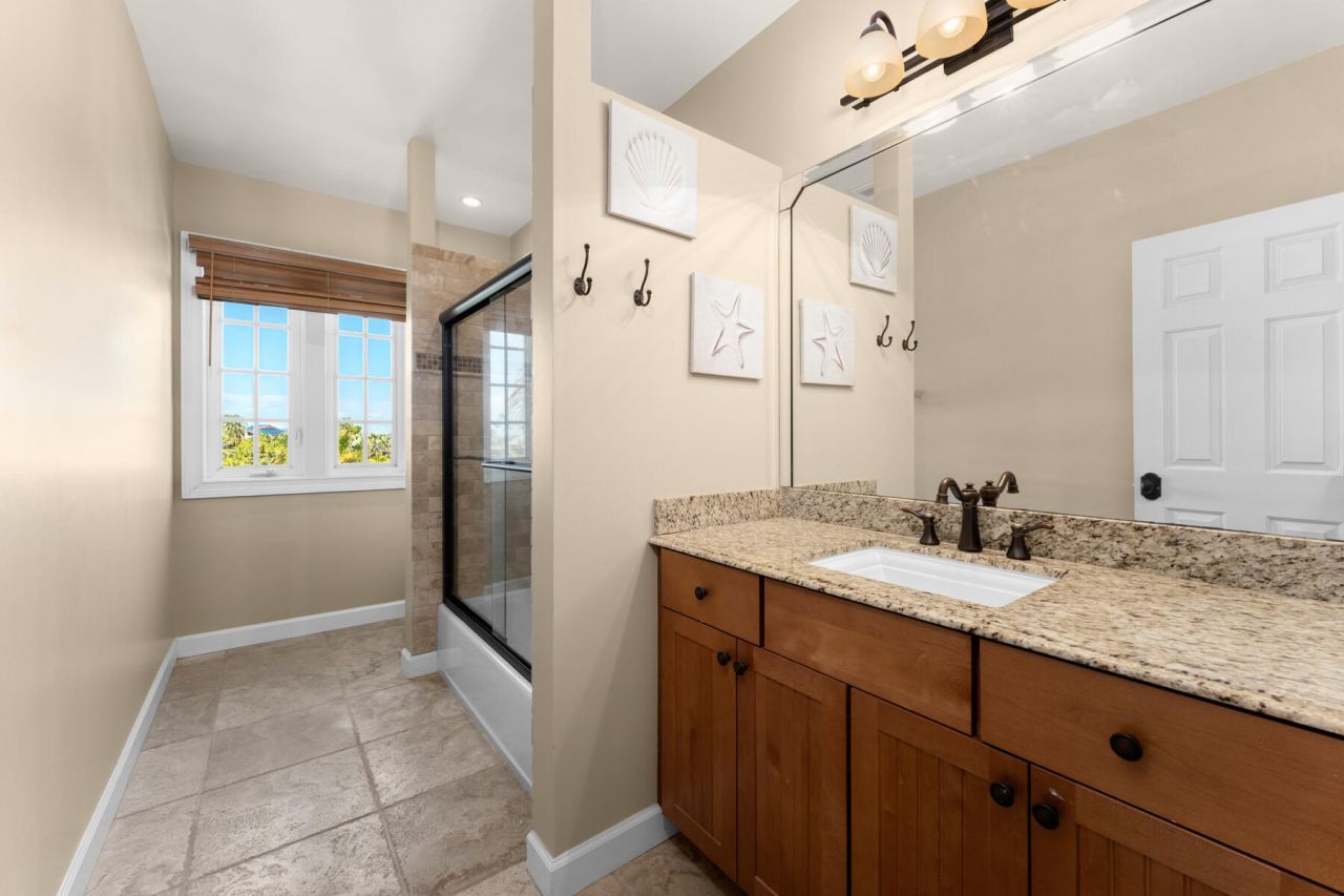 24 Cannon Royal Drive, Shark Key, FL 33040 Photo