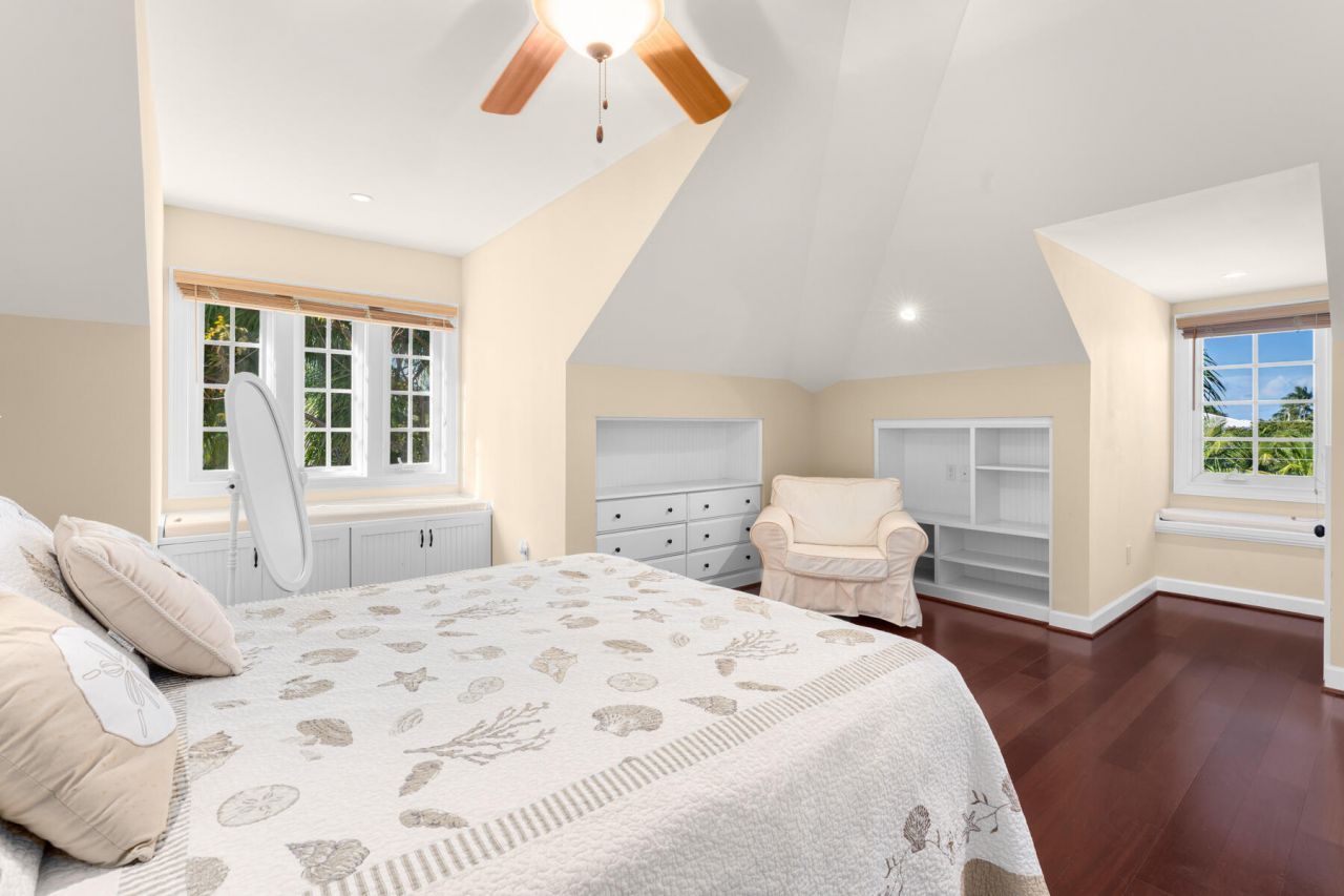 24 Cannon Royal Drive, Shark Key, FL 33040 Photo