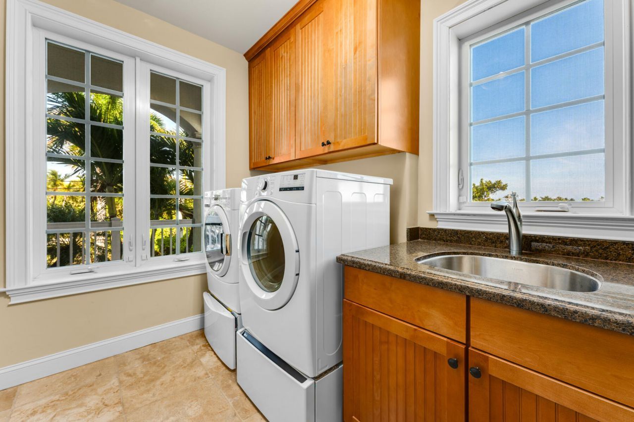 24 Cannon Royal Drive, Shark Key, FL 33040 Photo