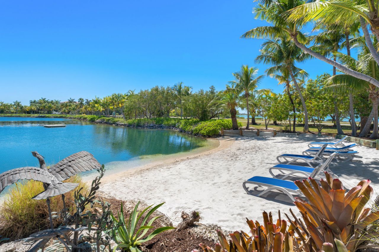 24 Cannon Royal Drive, Shark Key, FL 33040 Photo