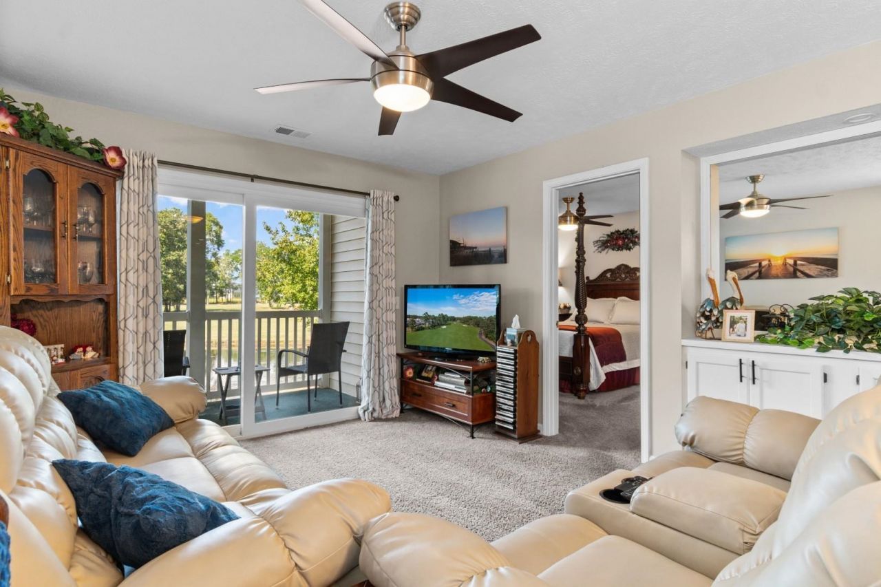 533 White River Dr.  Photo 11