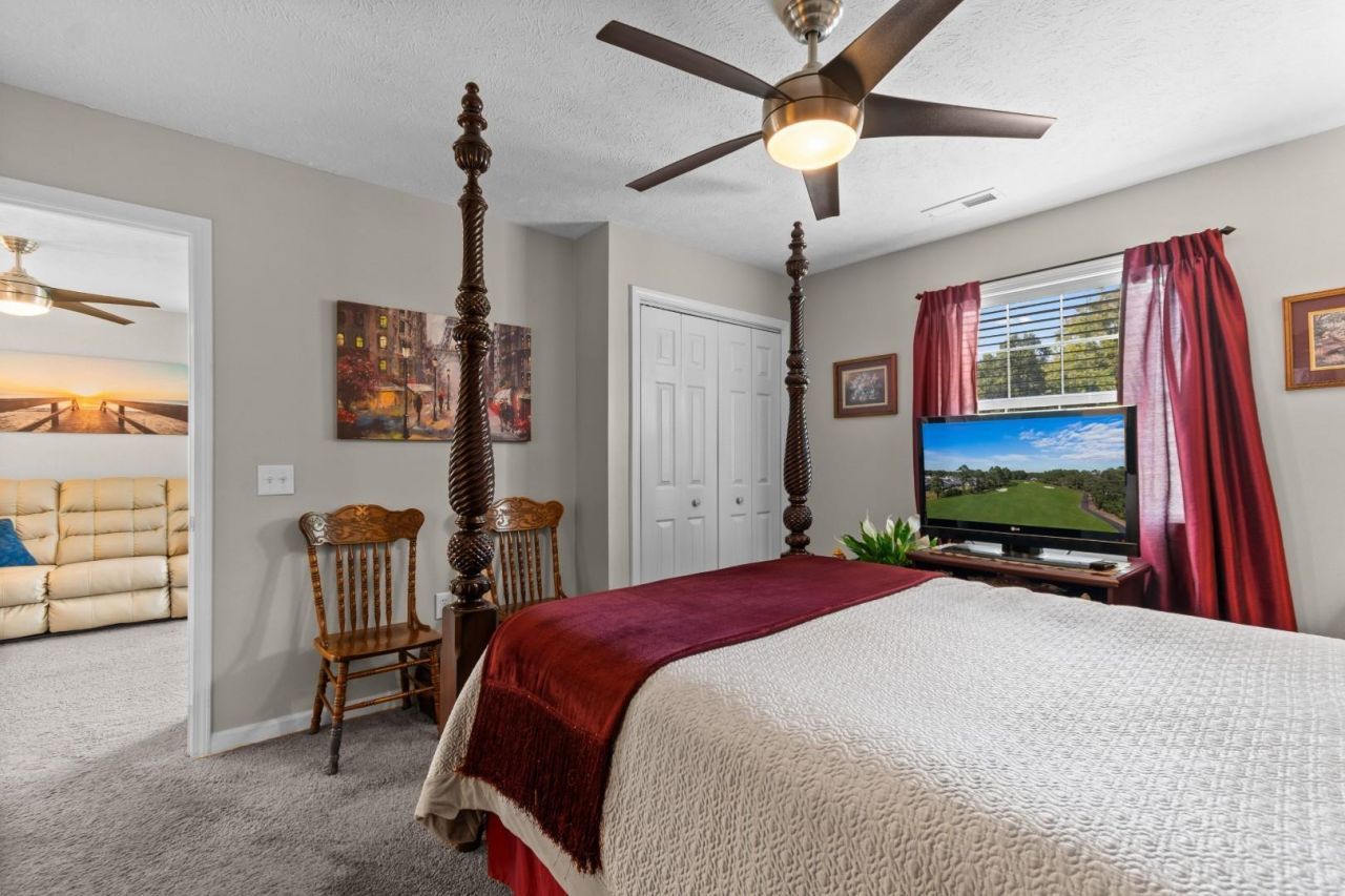 533 White River Dr.  Photo 14