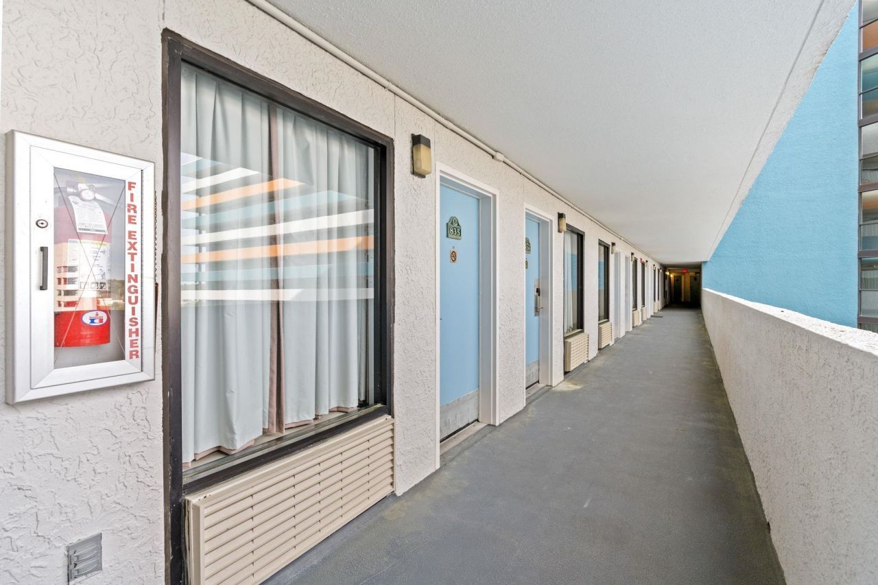 1501 S Ocean Blvd. Photo 16