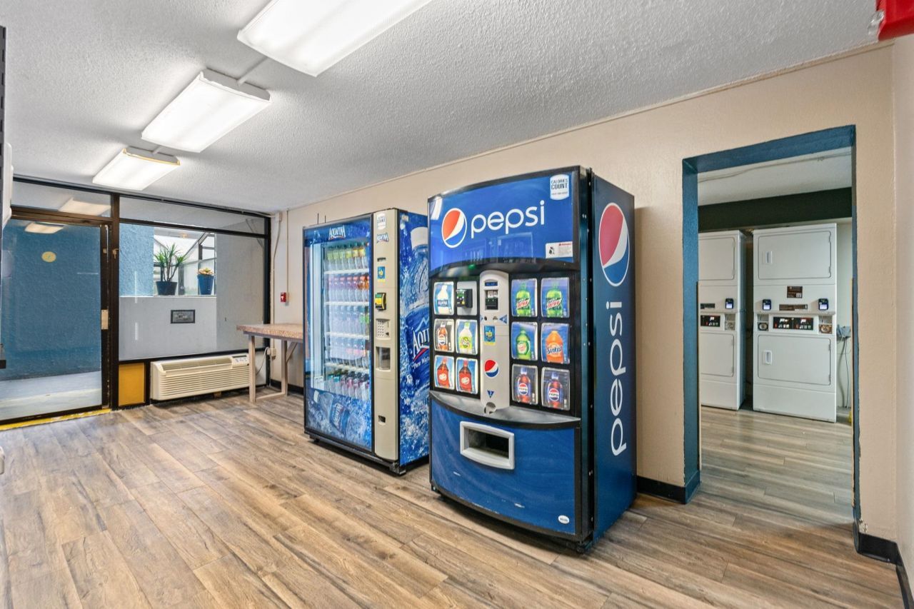 1501 S Ocean Blvd. Photo 20