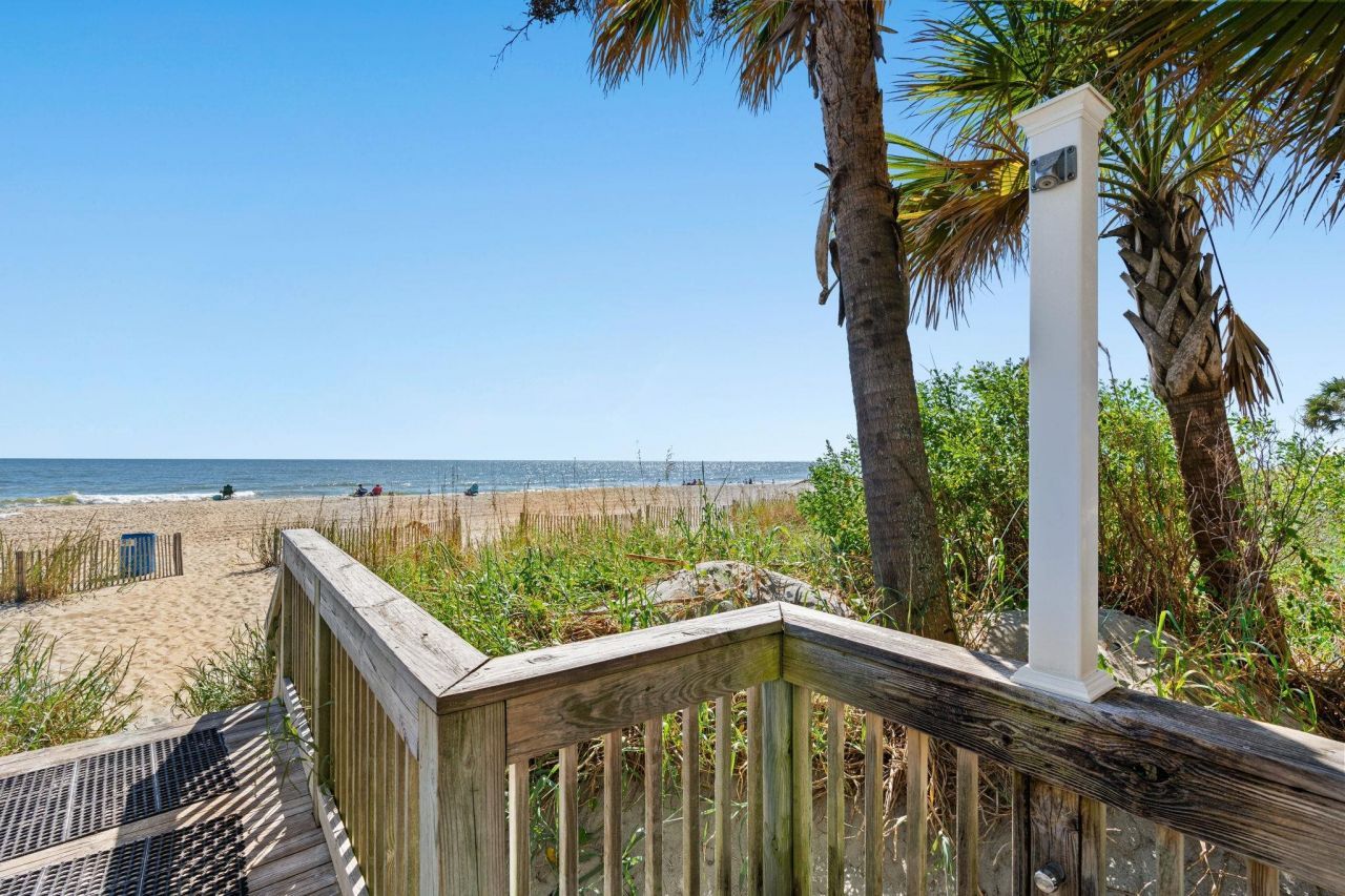 1501 S Ocean Blvd. Photo 39