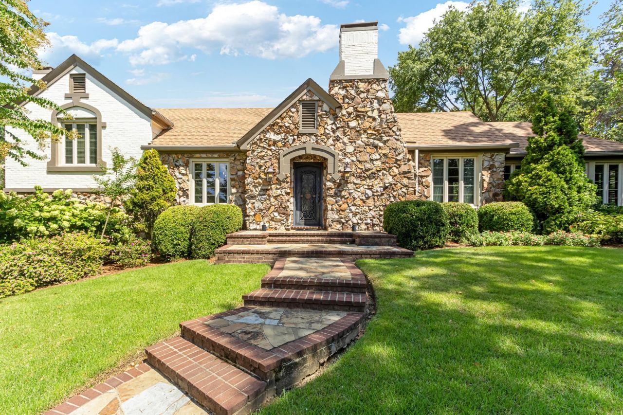 3790 Walnut Grove Rd, Memphis, TN 38111 Main Photo