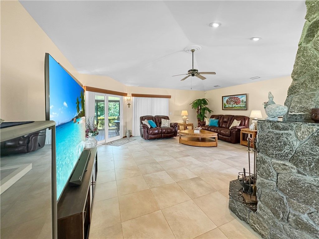 4100 Smokey Pines Court, Fort Pierce, FL 34951 Photo