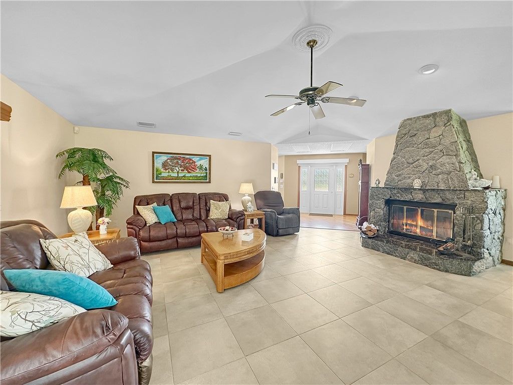 4100 Smokey Pines Court, Fort Pierce, FL 34951 Photo