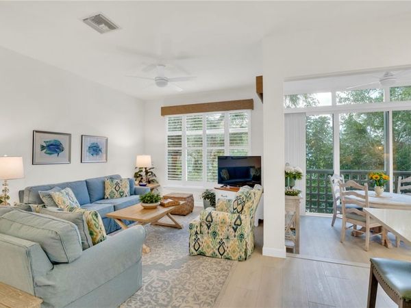 1315 Winding Oaks Circle E, Unit 905, Vero Beach, FL 32963