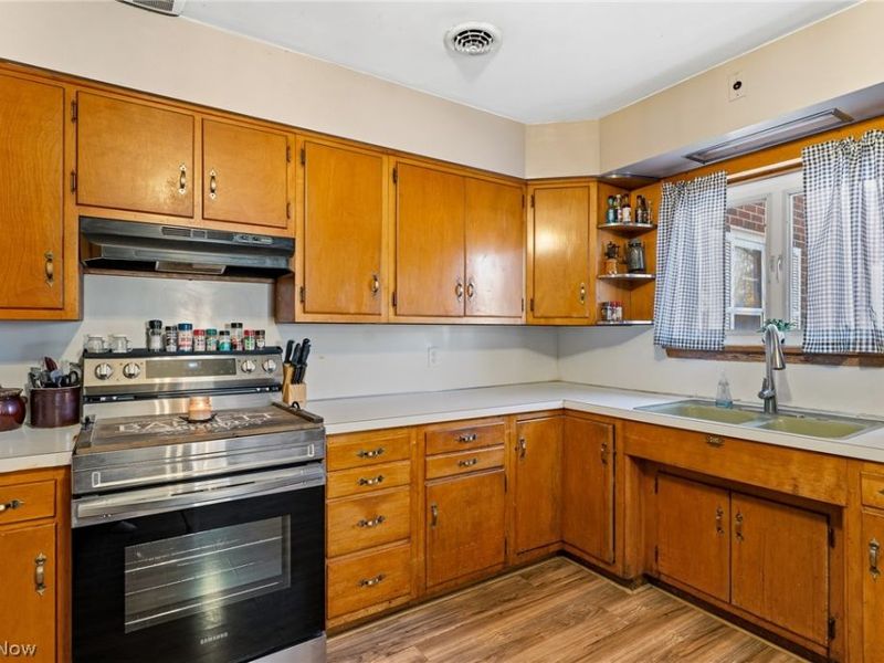 1742 N Ellsworth Avenue, Salem, OH 44460 Photo 6