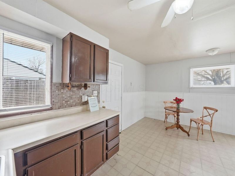 1696 Marsdale Avenue , Columbus, OH 43223 Photo 5