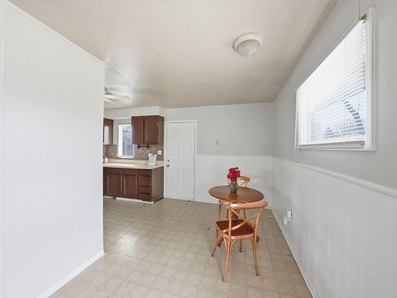 1696 Marsdale Avenue , Columbus, OH 43223 Photo 8