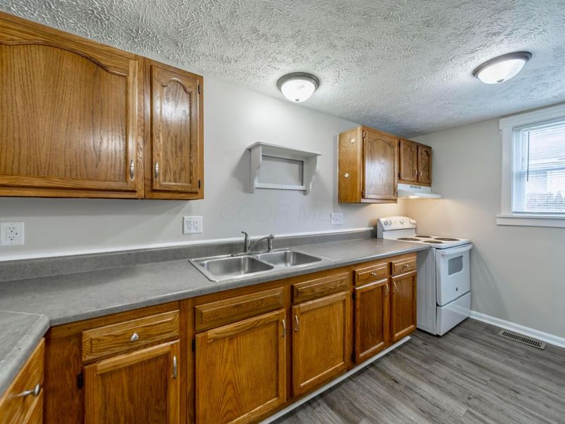 767 W Center Street , Marion, OH 43302 Photo 12