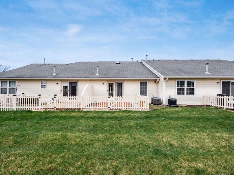 1108 Arbor Oaks Lane , Galloway, OH 43119 Photo 3