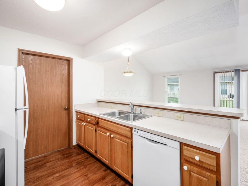 1108 Arbor Oaks Lane , Galloway, OH 43119 Photo 6