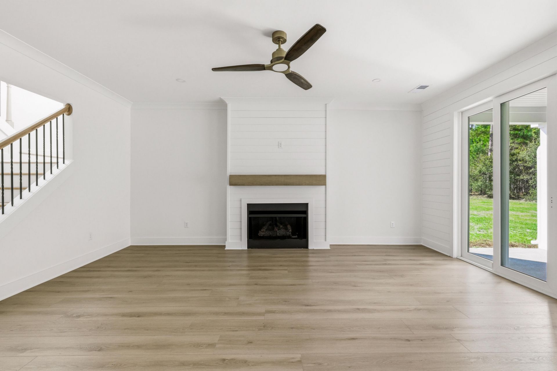 2000 Bahama Drive Photo 25