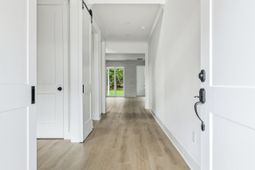 2000 Bahama Drive photo 4