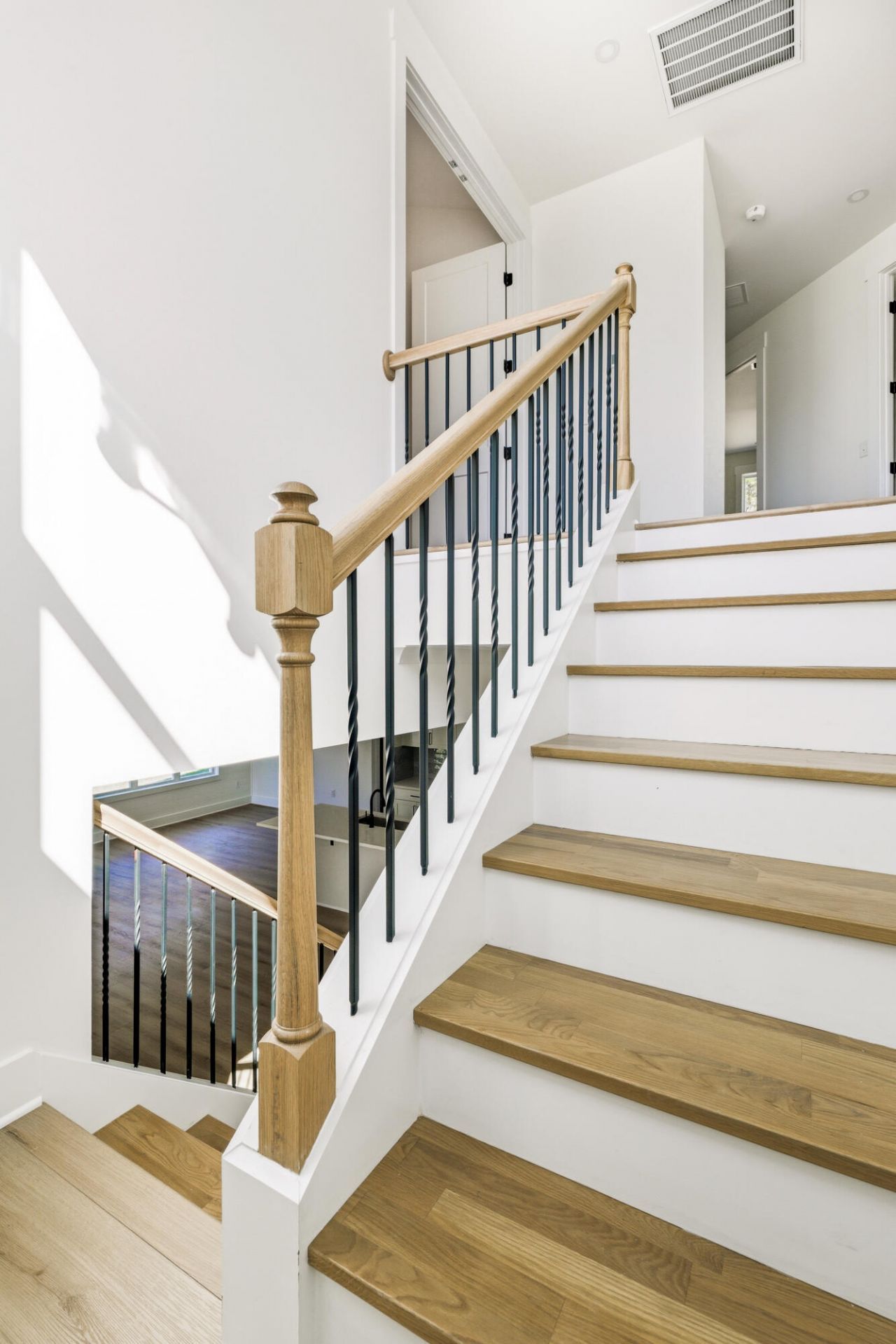 2000 Bahama Drive Photo 42