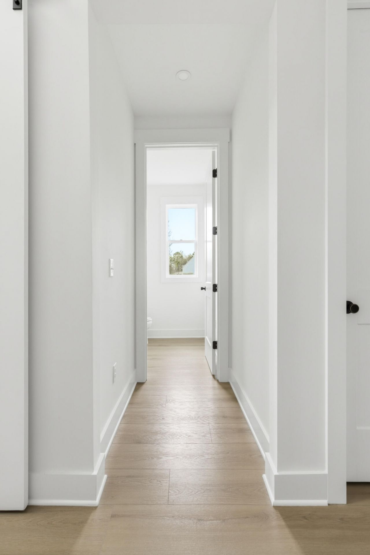 2000 Bahama Drive Photo 8