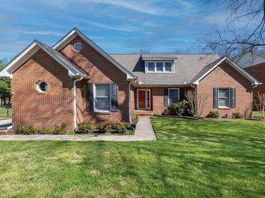 123 Deerview Dr , Columbia, TN 38401