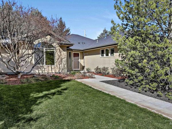 6029 N Taylor Creek, Boise, ID 83714