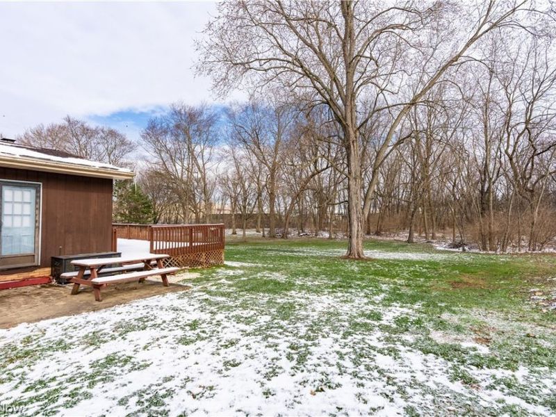 3939 Thunderbird Circle NW, North Canton, OH 44720 Photo 6