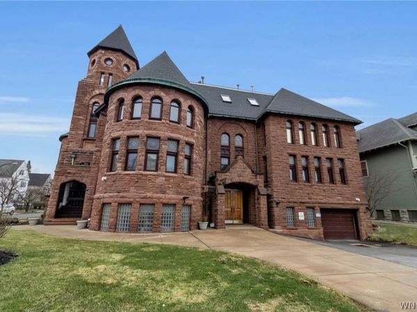 233 Richmond Avenue, Unit 3, Buffalo, NY 14222