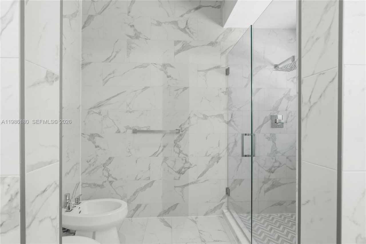 519 Alhambra Cir, Coral Gables, FL 33134 Photo