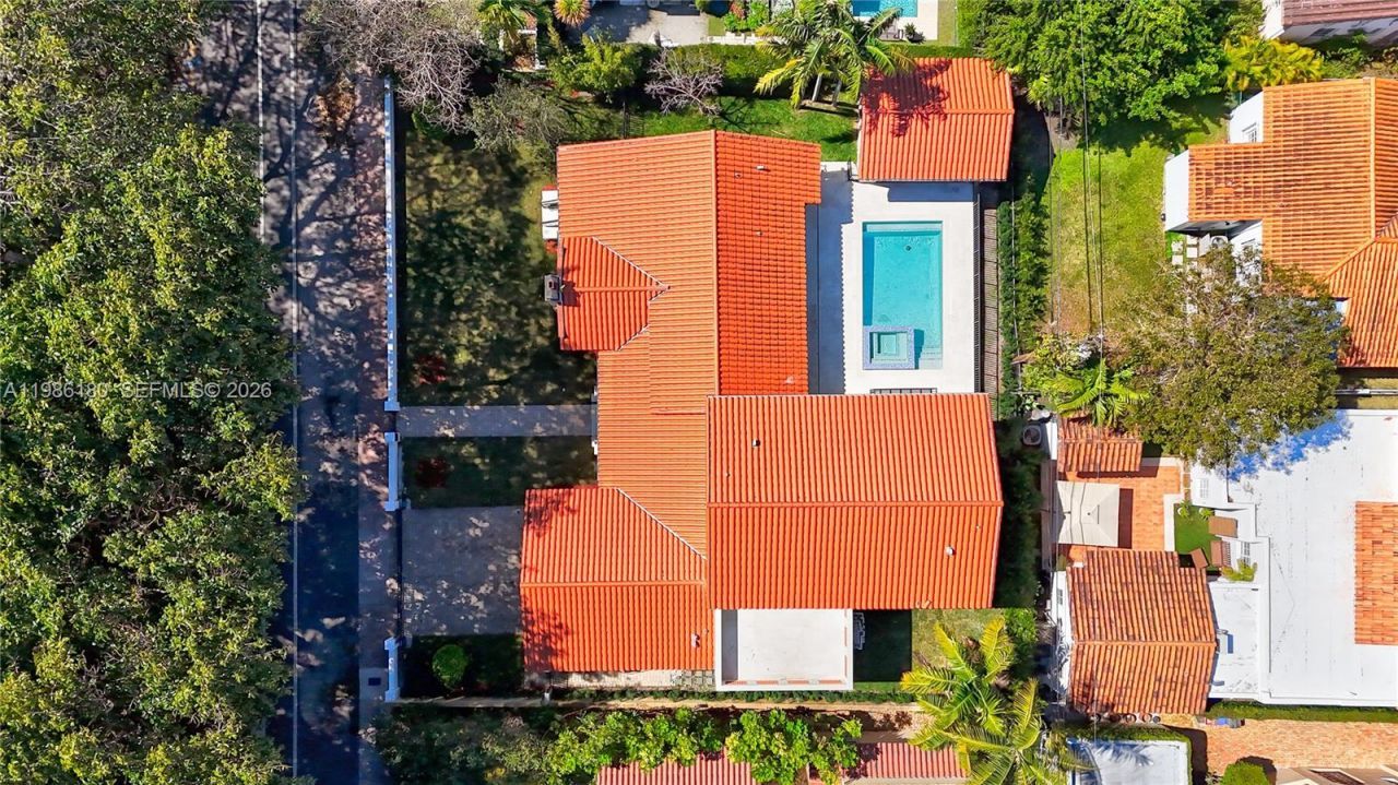 519 Alhambra Cir, Coral Gables, FL 33134 Photo