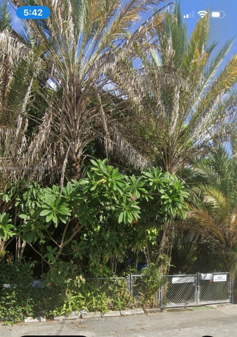 361 NE 69th St, Miami, FL 33138 Photo