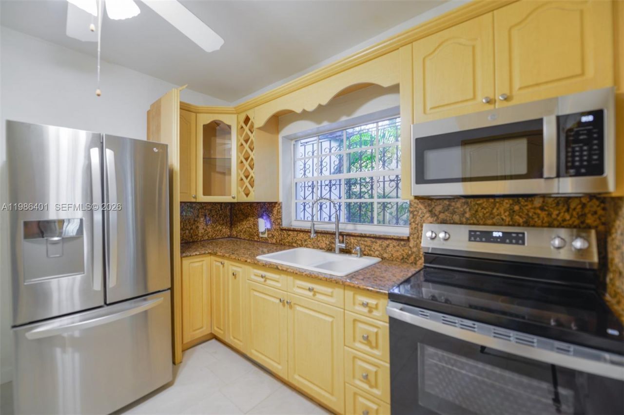 1508 SW 13th Ave , Miami, FL 33145 Photo