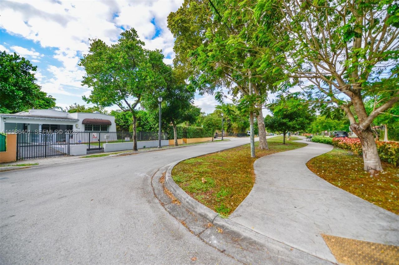 1508 SW 13th Ave , Miami, FL 33145 Photo