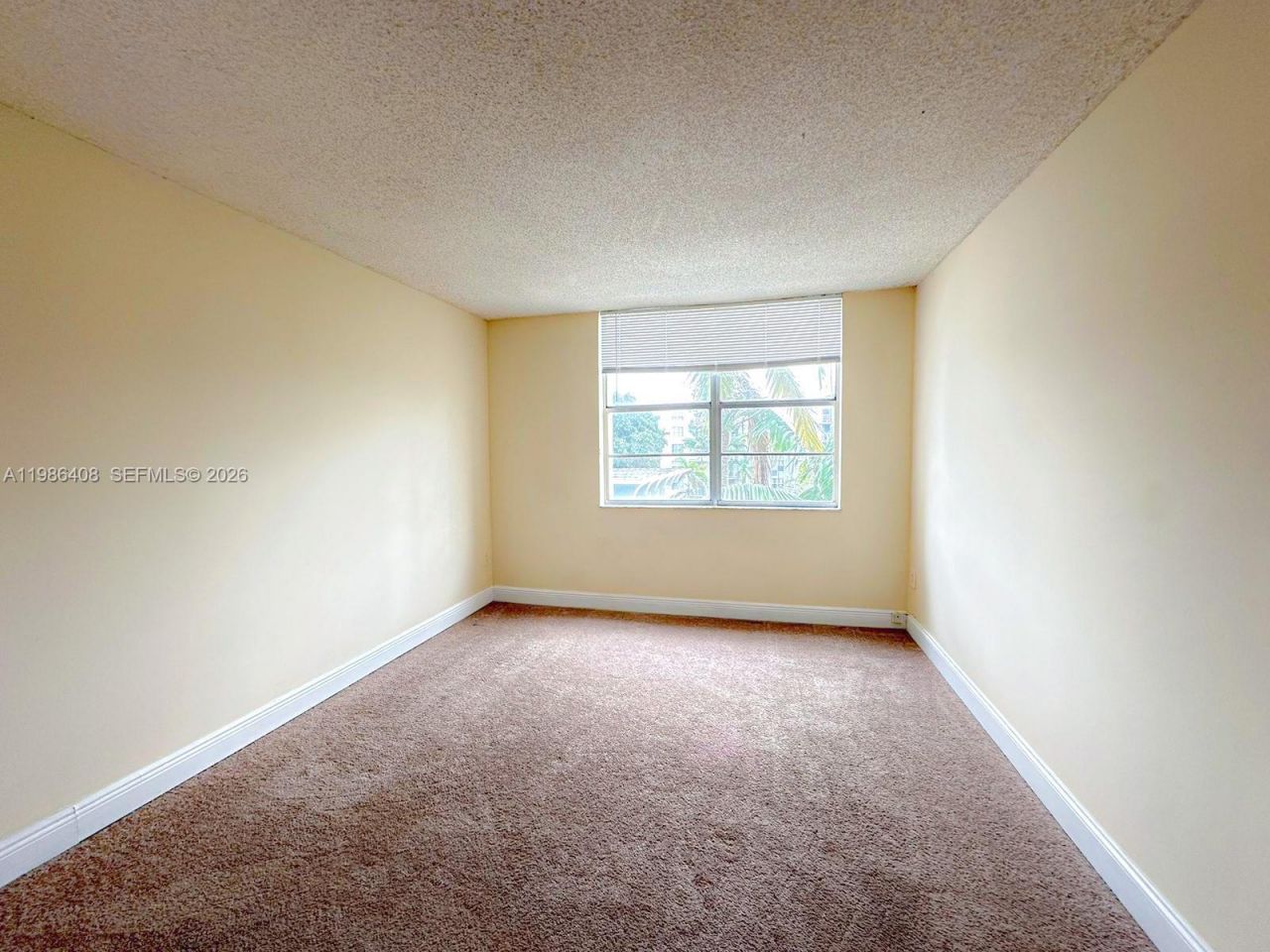 484 NW 165th St Rd, Unit A-412, Miami, FL 33169 Photo