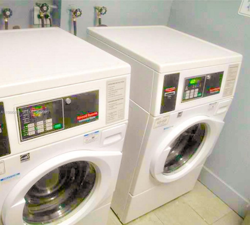 484 NW 165th St Rd, Unit A-412, Miami, FL 33169 Photo