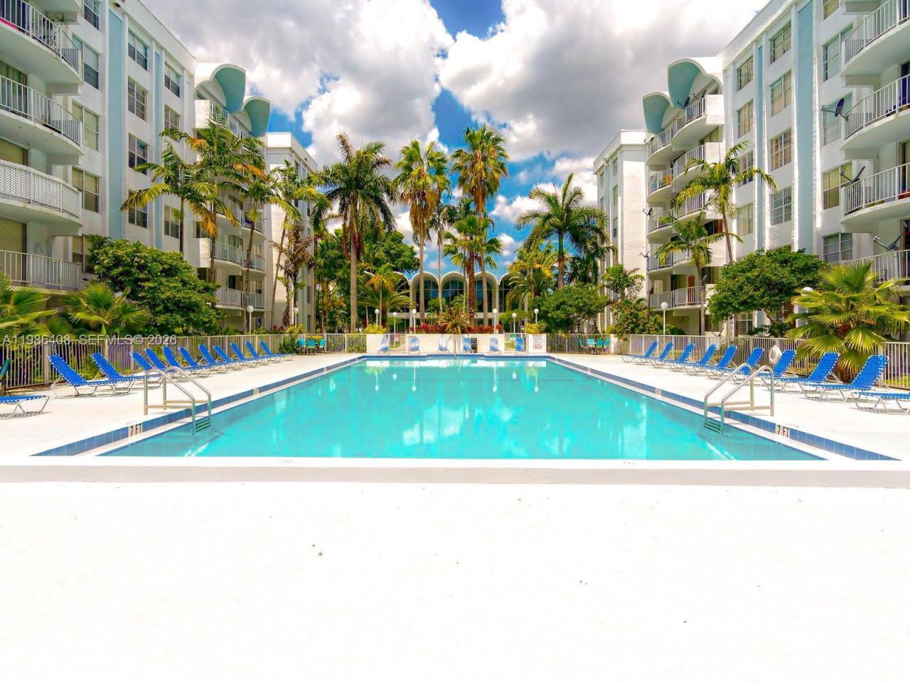 484 NW 165th St Rd, Unit A-412, Miami, FL 33169 Photo