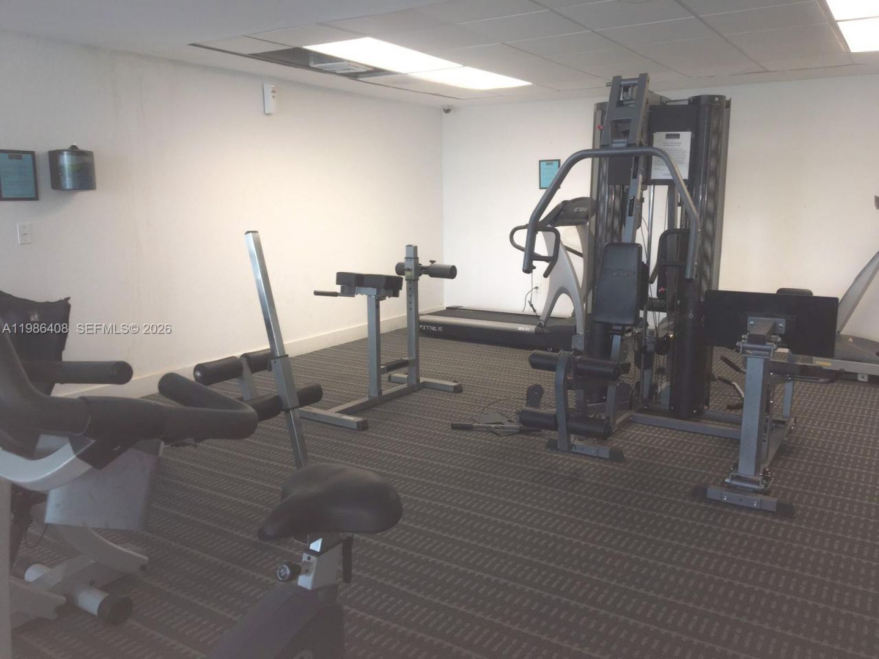 484 NW 165th St Rd, Unit A-412, Miami, FL 33169 Photo