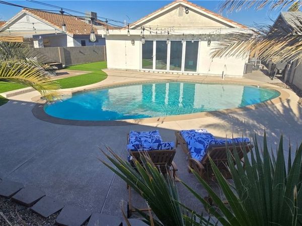 1441 Price Street, Henderson, NV 89011
