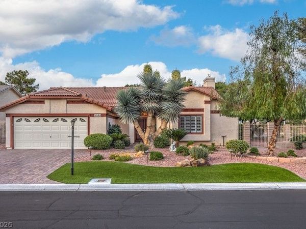 5300 Singing Hills Drive, Las Vegas, NV 89130