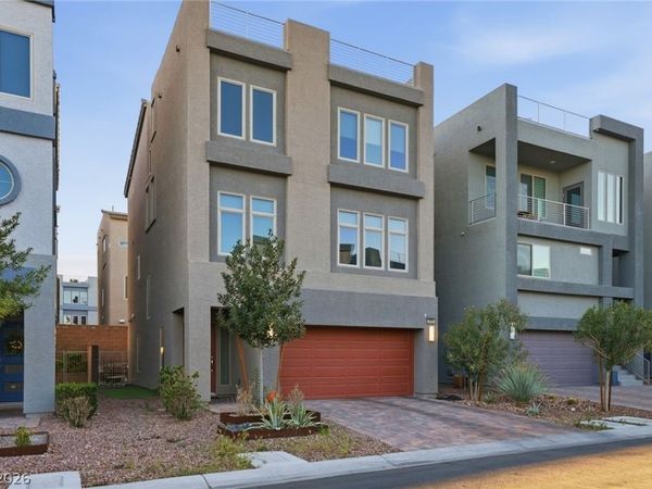 8069 Misty Canyon Avenue , Las Vegas, NV 89113