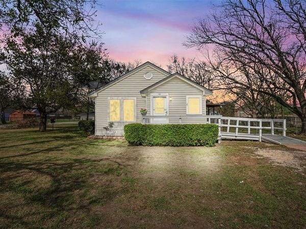 400 S Garrett Avenue, Garrett, TX 75119